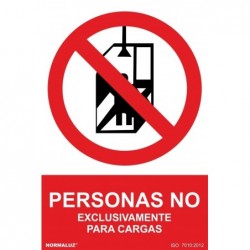 ADH PROHIBIDO PERSONAS,...